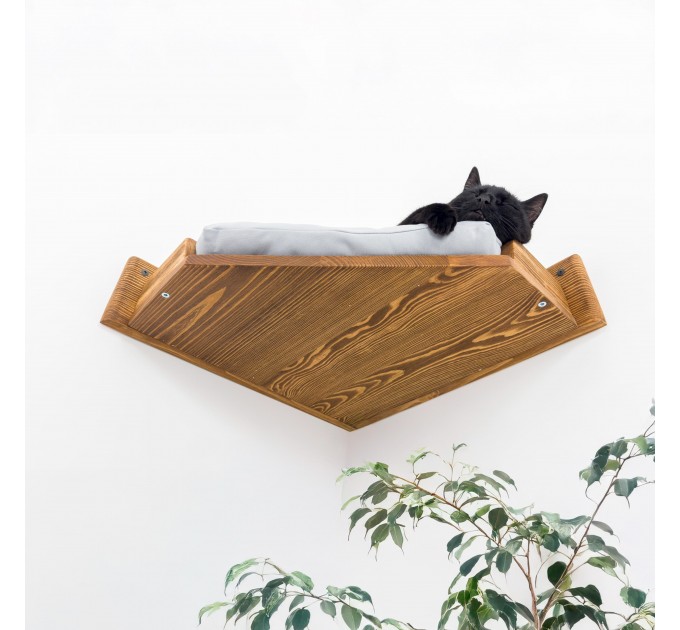 Wall mounted corner shelf
