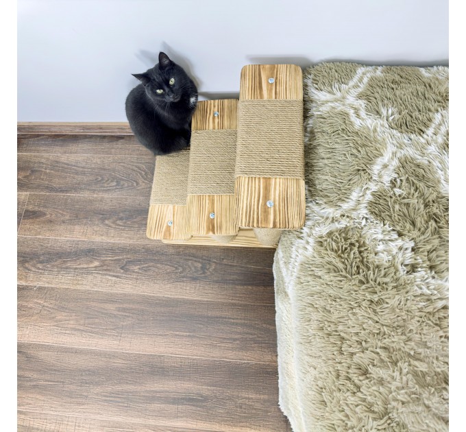 Cat scratching post with wooden pet stairs – comfort and fun