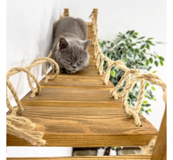 Cat steps for wall with sisal rope